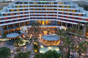 Megasaray Resort Side Außenansicht mit Pool und Pavillons