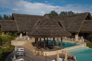 Les Lauriers Eco Hotel & Restaurant